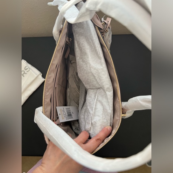 Brand new Michael Kors Jet Set Large Tote-Zip Saffiano Leather Tote with tag. - Picture 10 of 12